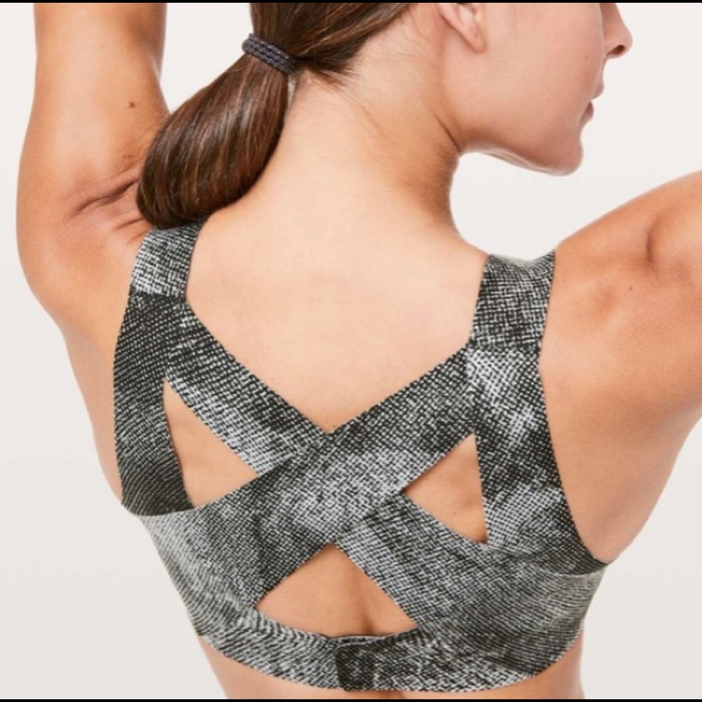 NWT (Lululemon} Enlite Bra